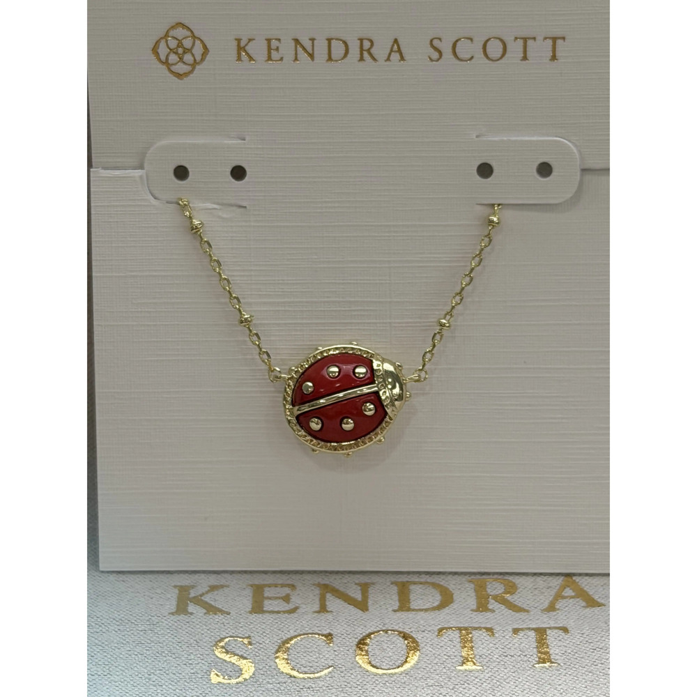 Kendra Scott pendant necklace